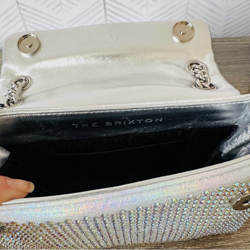Kurt Geiger Silver Brixton Crossbody shoulder Bag Iridescent + dust-bag NWT - Picture 15 of 17